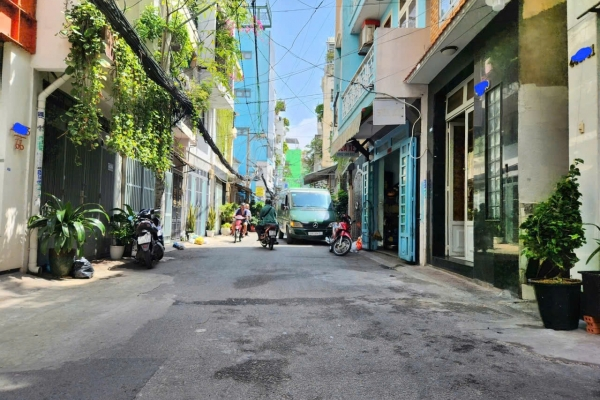 Bán Nhà Hẻm Ô-tô Lâm Văn Bền, Q.7; Kề Phú Mỹ Hưng; Nhỉnh 6 tỷ