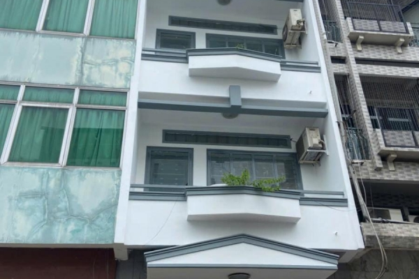 Bán nhà Mặt tiền đường Bàn cờ, Quận 3; DT:4,5x12; 5 lầu; Tiện Kinh Doanh Mọi ngành nghề; 26 tỷ