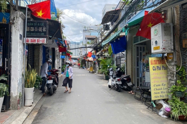 Bán gấp Nhà Hẻm Ô-tô Lê Văn Lương, Quận 7; Kề Lotte Mart; Kinh Doanh mọi ngành nghề Nhỉnh 7t